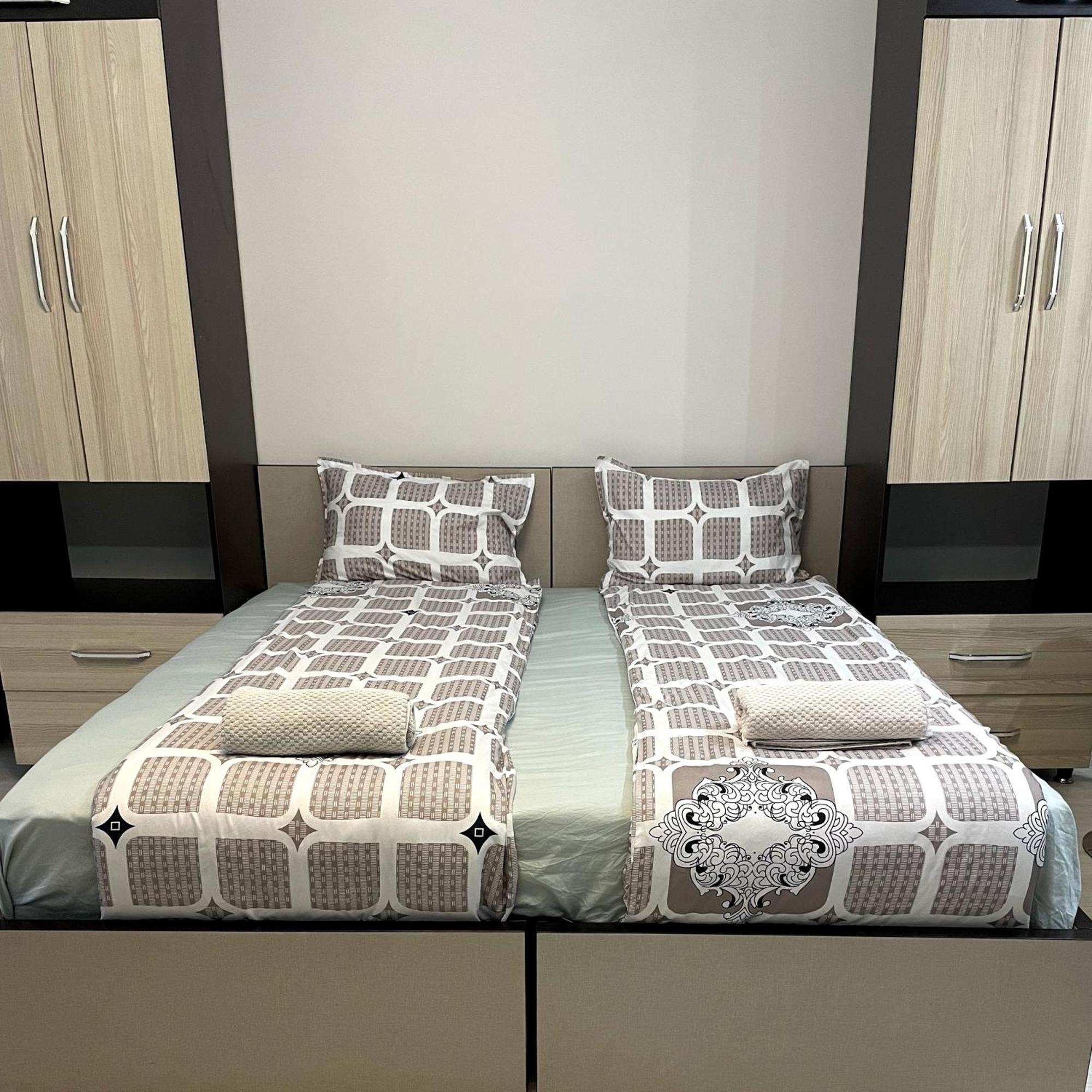 Angel Apartment In Porta Batumi Habitación foto